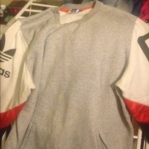 BRAND  NEW ADDIAS SWEATER FOR  CHEAP 💯💯